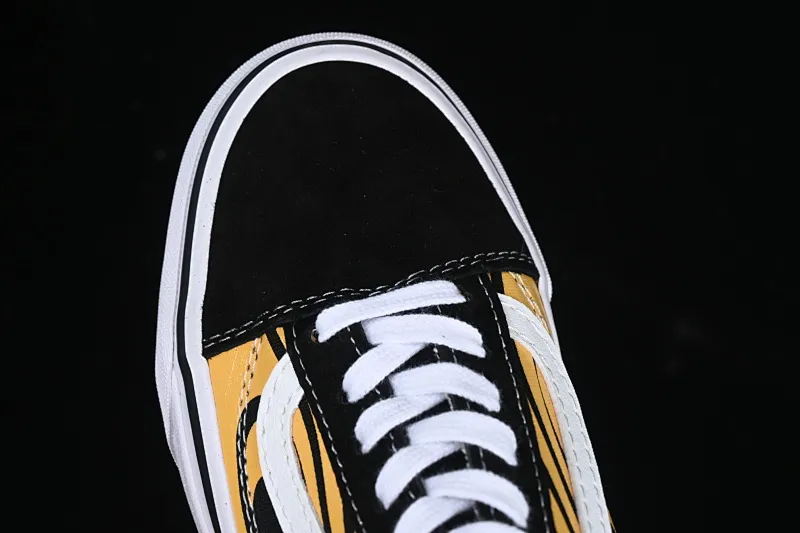All categories Vans Vans series Vans Low Vans low-top Vans Old Skool flame red low-top casual sneakers VN000CQDBA5